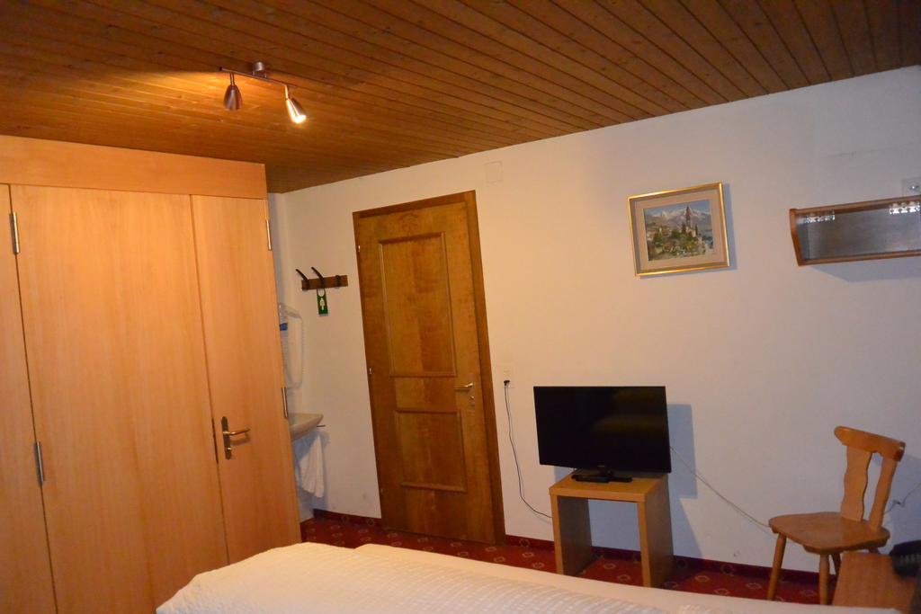 Vögeli Alpenhotel Malbun Zimmer foto